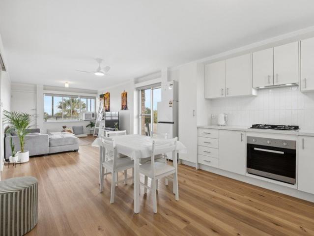Renovated, relaxed & ready to enjoy