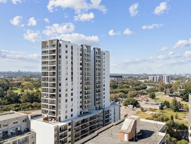 Renovated Riverside Gem