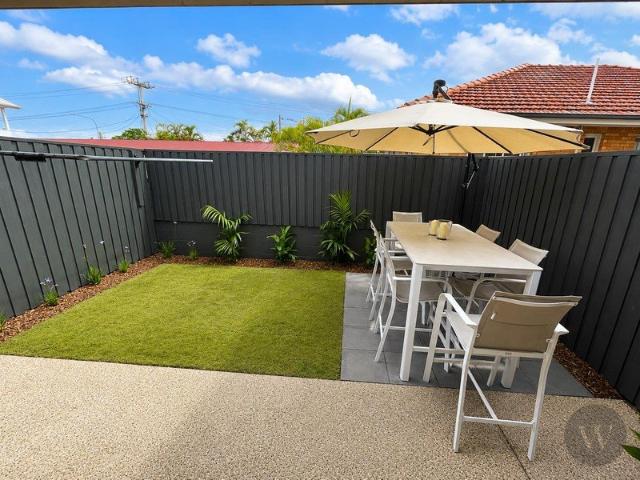 Renovated Townhouse Only 200m to Clayfield Station