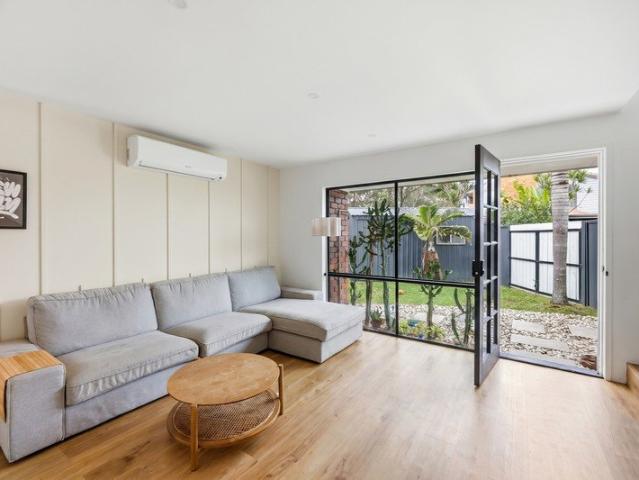 RENOVATED TOWNHOUSE WITH HUGE BACKYARD