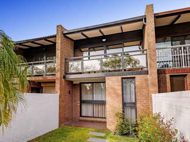 Renovated Townhouse