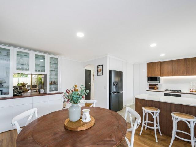 RENOVATED TO IMPRESS INCREDIBLE ACCESS, WORKSHOP & OUTDOOR LIVING!