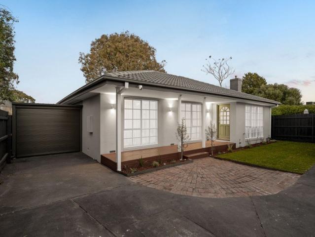 Renovated to Perfection in the Heart of Bonbeach