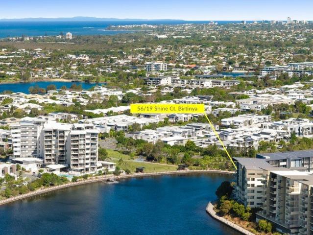 Renovated Top Floor Apartment with Expansive Water Views