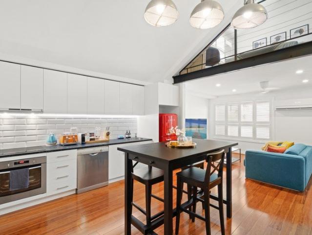 Renovated Top Floor Loft in Boutique Inner City Building