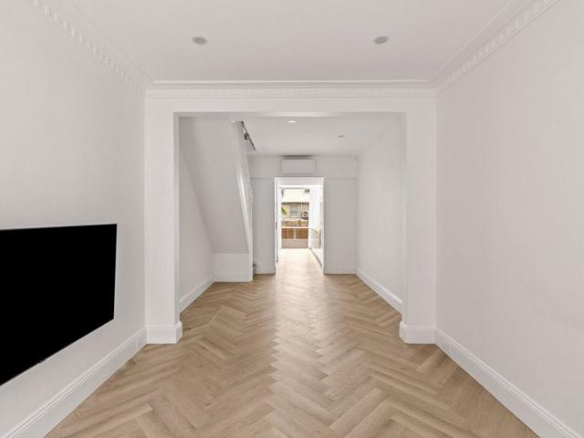 Renovated terrace in well regarded residential pocket