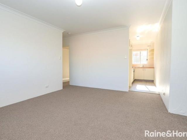 Renovated three bedroom unit available NOW!