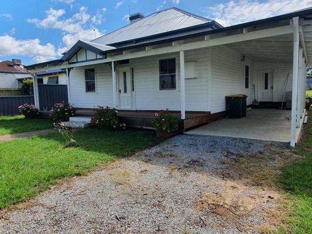 Renovated Three Bedroom Home Manilla