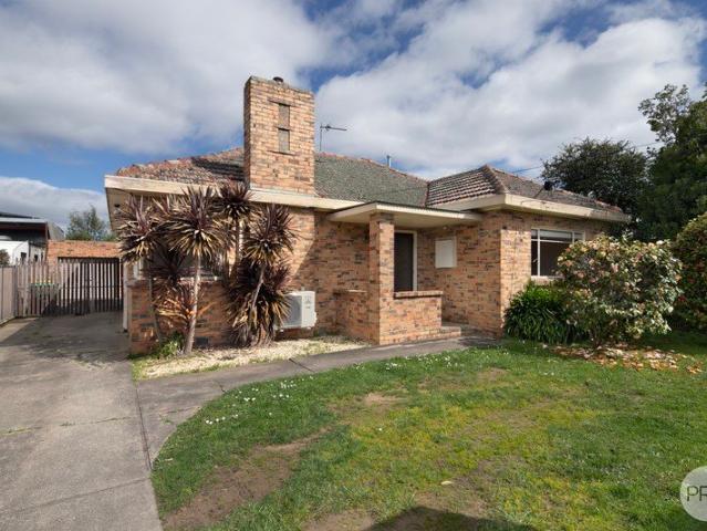 RENOVATED THREE BEDROOM HOME IN EASY ACCESS WENDOUREE LOCATION