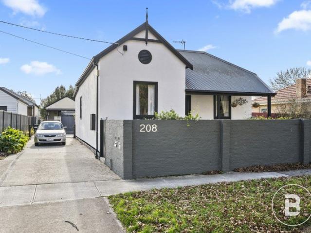 RENOVATED THREE BEDROOM HOME IN PRIME LOCATION
