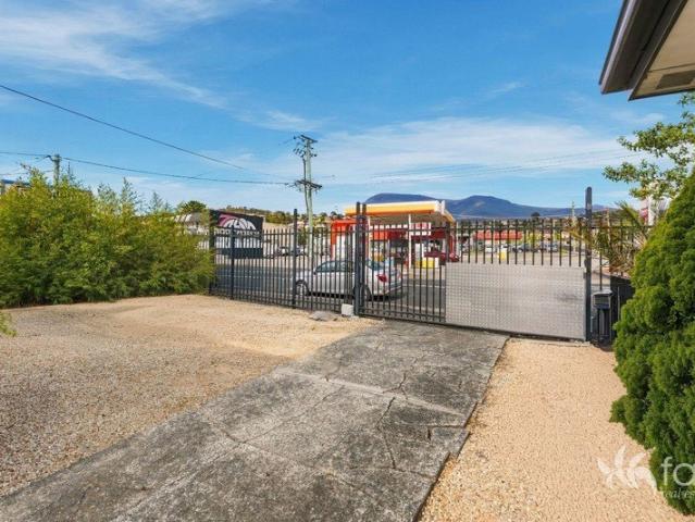 Renovated Three Bedroom, Low Maintenance Unit