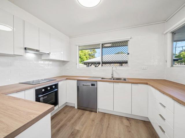 Renovated Throughout in a Handy Rockville Pocket