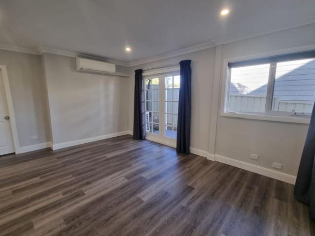 Renovated Two Bedroom Flat!