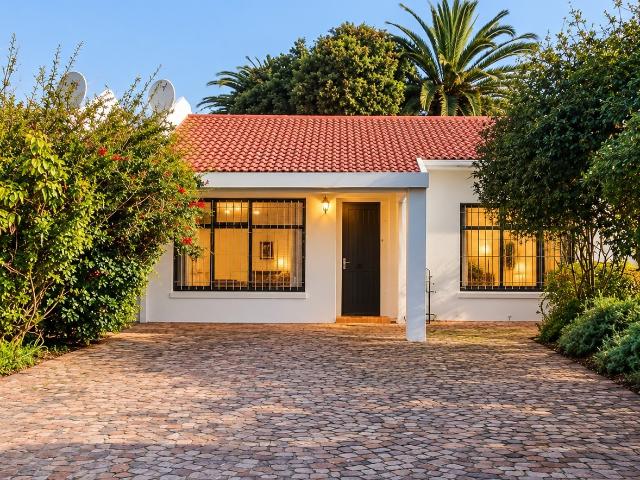 Renovated Two Bedroom House in Flamingo Vlei