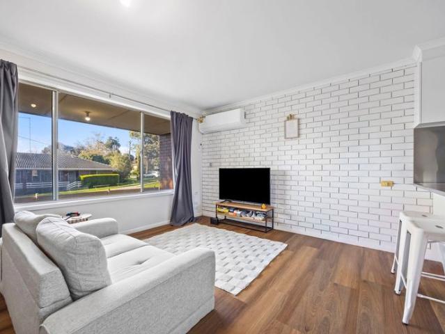 Renovated Two Bedroom Unit in Ballarat North