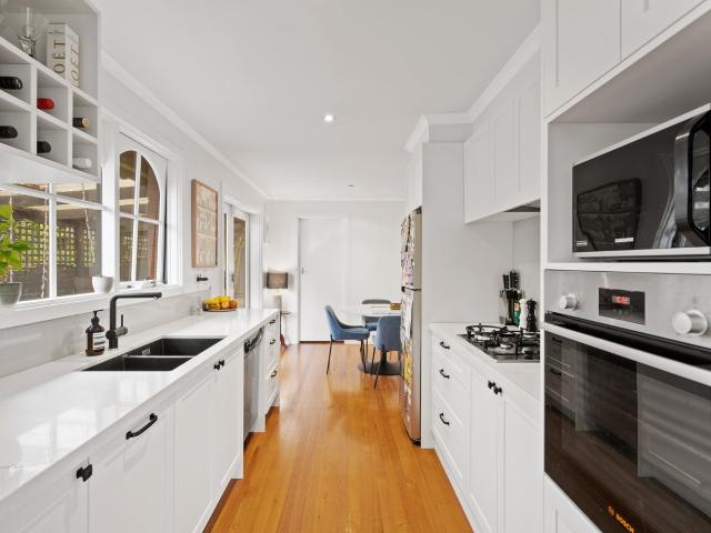 Renovated Two Bedroom Villa with Peaceful Rear Position in Surrey Hills