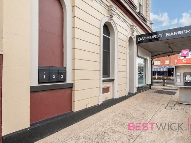 Renovated unit in the CBD