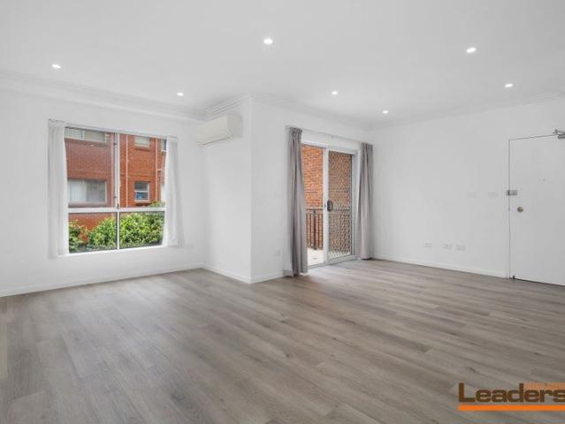 Renovated Unit in Easy Living Location!