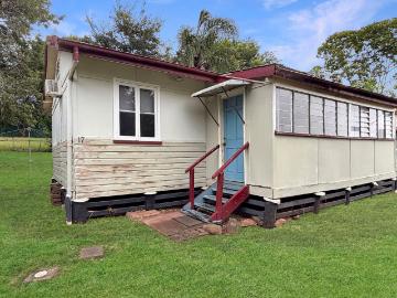 Renovated Unit in Newtown