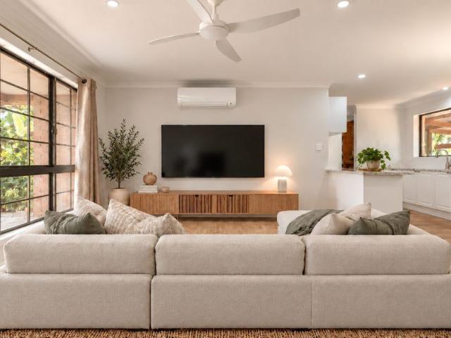 Renovated unit in quiet cul de sac location