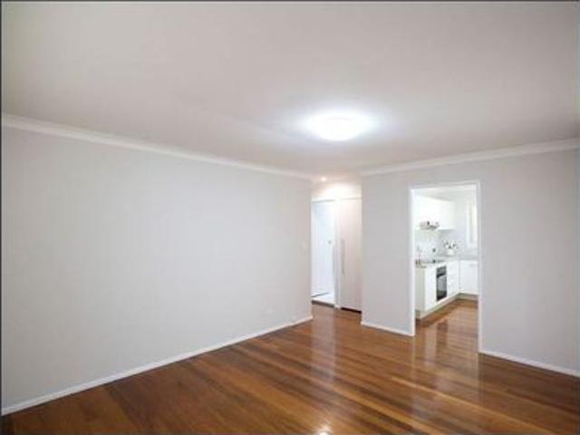 Renovated Unit, Quiet Street, and in the heart of Morningside
