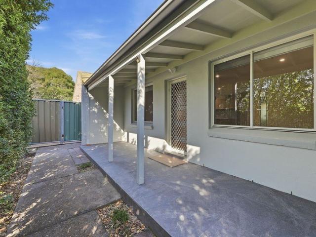 Renovated Villa Close to Shops, School & Station