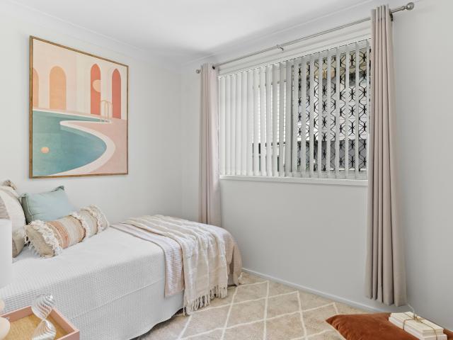 Renovated villa opposite park