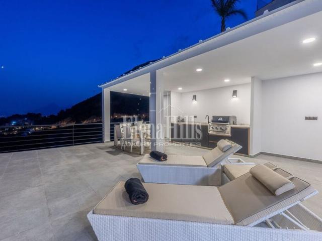 Renovated villa with open sea views in one of the best areas of Altea