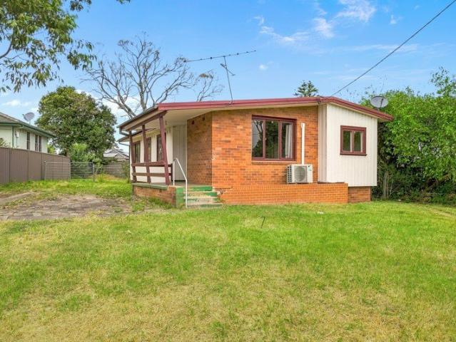 Renovation opportunity on 607sqm block with 19.8m frontage