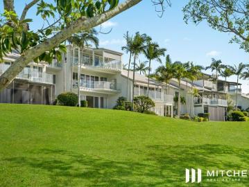 Renovation Opportunity Entry Level Buying in Sanctuary Cove