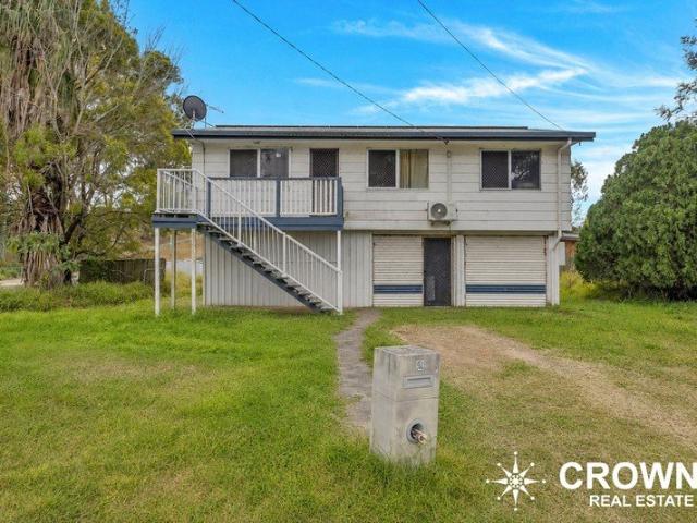 Renovation Potential on a Generous 723m² Corner Block
