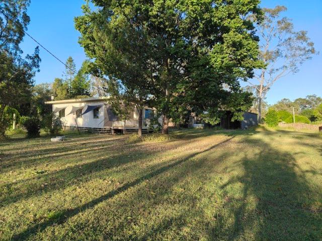 Renovator in Mount Garnet