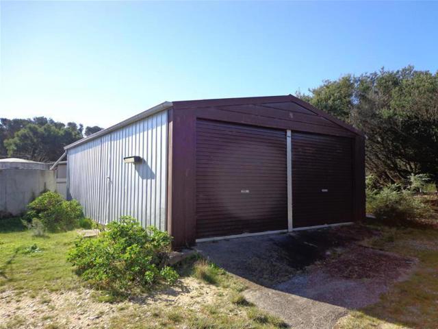 Renovators delight! All you handy minded people come and buy your own beach property!