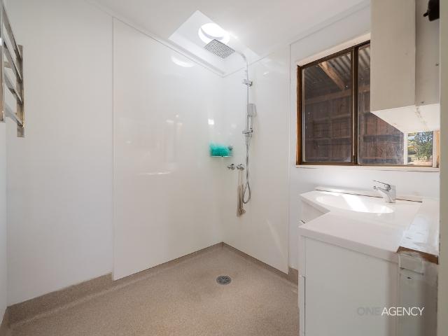 Renovators Delight On A Massive Block So Close To Town!