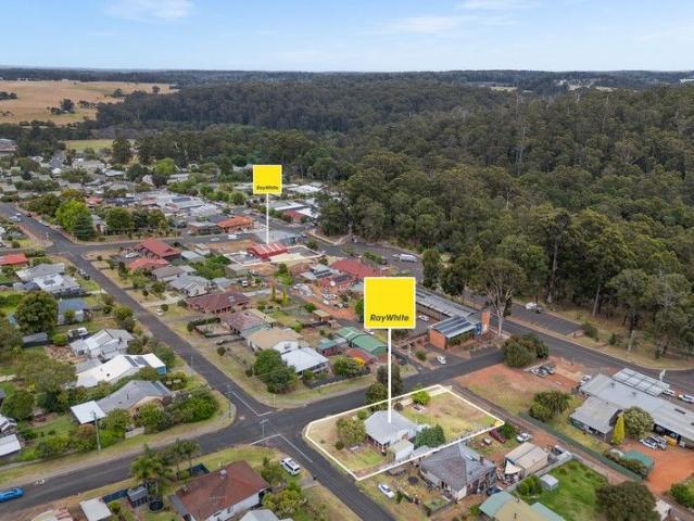 Renovators Delight with Business Opportunity 33 Guppy Road, Pemberton