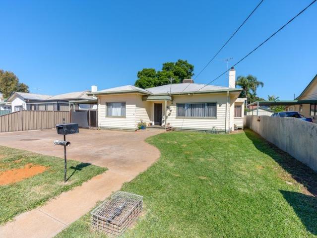 Owner Says Sell! Renovator's Delight