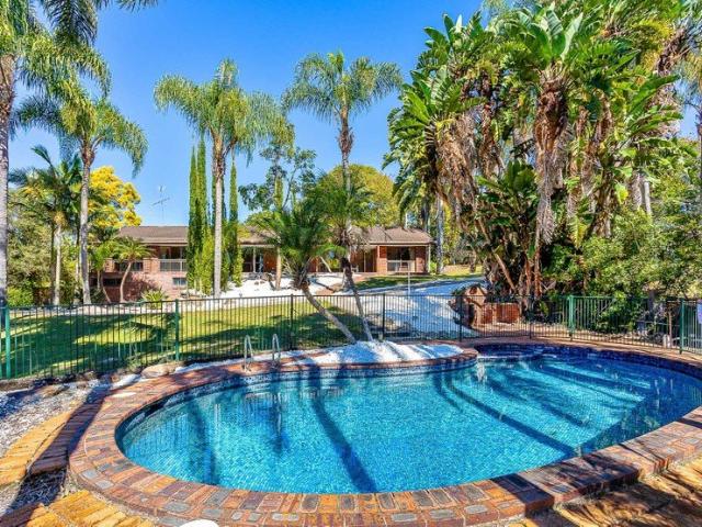 Renovator's Dream â First Time on the Market Since 1985