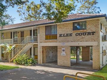 RENOVATOR'S DREAM READY FOR YOUR VISION !