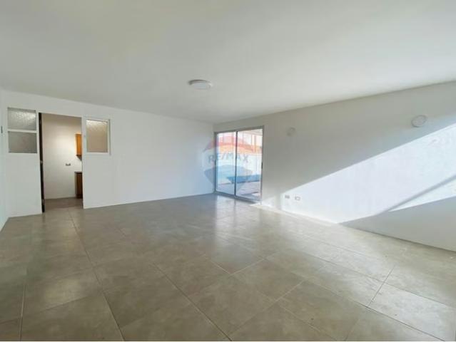 Renovada, aceptan ofertas! 4 dormitorios por 6890.00 en San Miguel