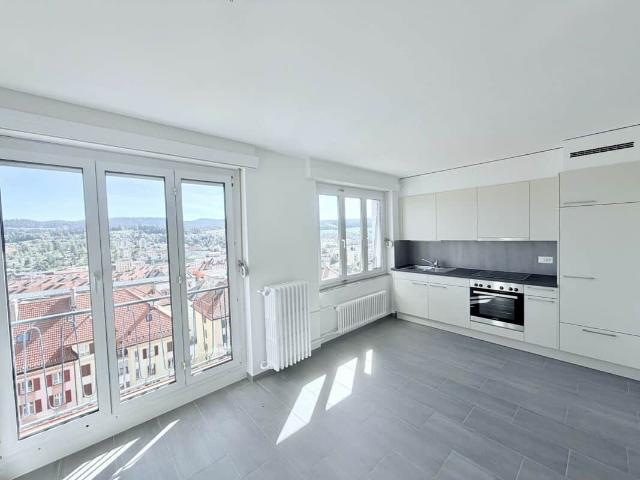 Rénové ! Appartement de 2.0 pièces avec vue dégagée