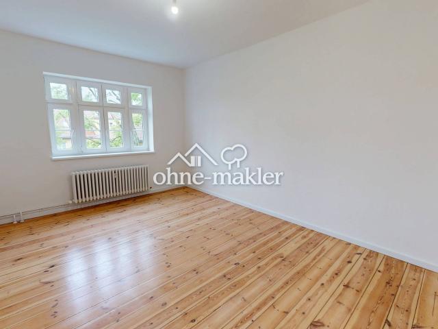 RENOVIERT: 2 Zi. Altbauwhg. mit BALKON und EBK in Berlin Karlshorst