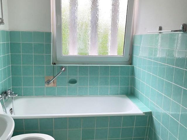 renoviert* Geräumige Zweizimmerwohnung mit Balkon