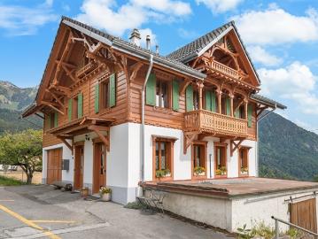 Charmant und authentisch renoviert im Herzen eines ruhigen Dorfes