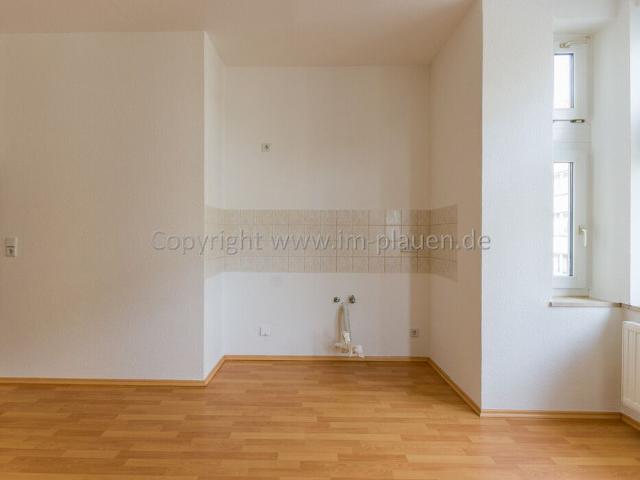 Renoviert – Tageslichtbad – Zentrum | 1 Zimmer Wohnung Plauen Krausenstraße