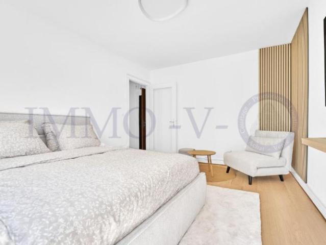 Renoviert und möbliert mit terrasse ideale lage
