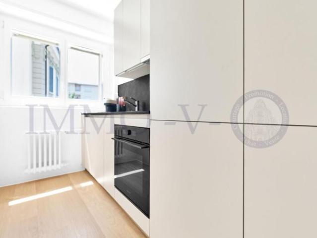 Renoviert und möbliert mit terrasse ideale lage