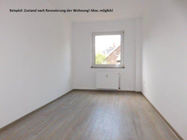 Renoviert und bezugsfertig. 3 Zimmerwohnung für kleine Familien mit Einbauküche!