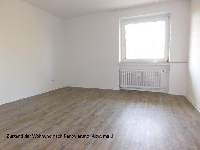 Renoviert und bezugsfertig. Schöne 3 ZKDB mit Balkon in zentraler Lage.