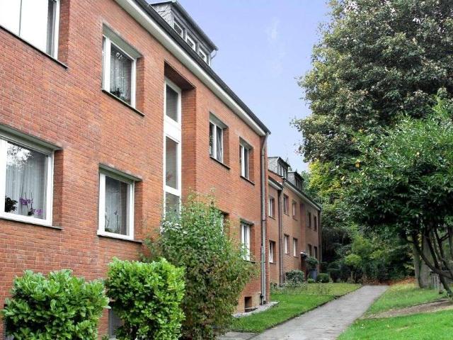 Renoviert und günstig 1 Zi. Appartement mit Balkon zentral in Mettmann im 1.OG