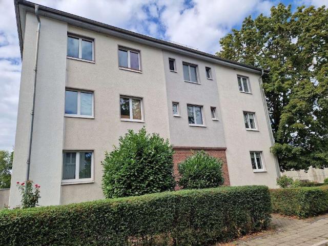 Renoviert und in ruhiger Lage wir übernehmen die ersten beiden Kaltmieten für Sie